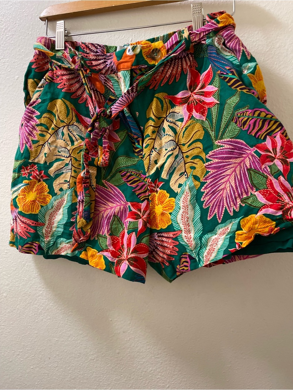 Gibson Latimer Tropical Floral High Waist Drawstring Shorts Green Multi NWOT